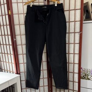 Lee Black Mid Rise Straight Leg Jeans Inseam 29.5 inches